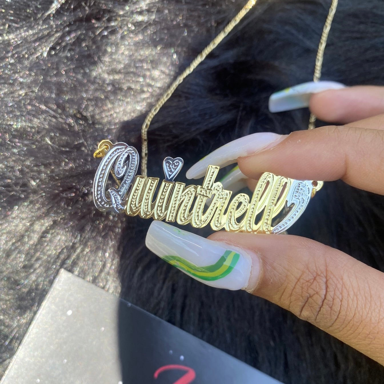 Sweetheart Nameplate