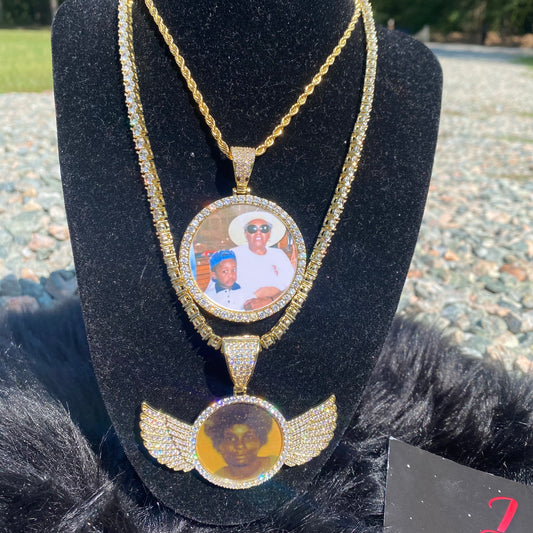 Memorial Chain